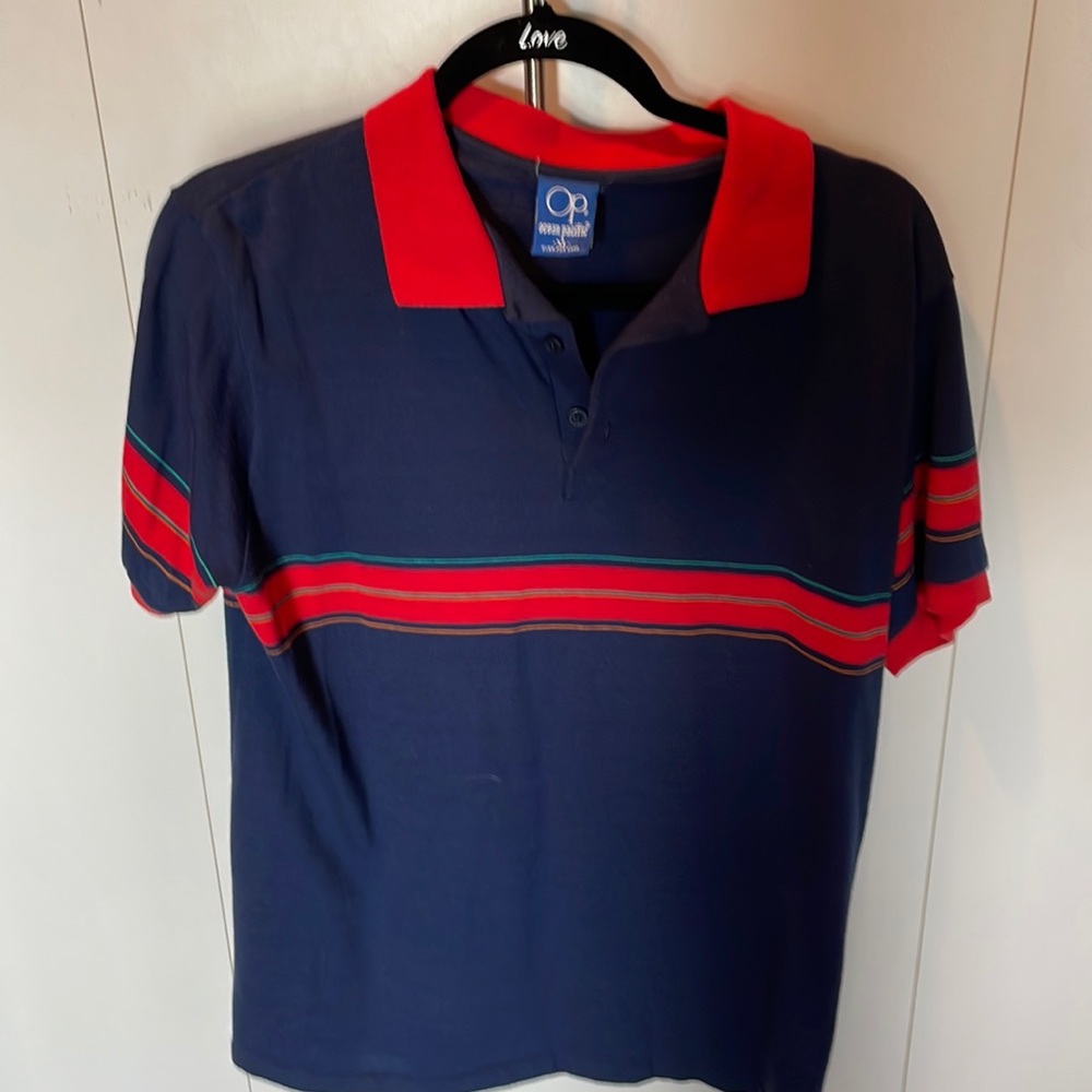 Vintage OP polo. Navy and red. Says XL but fits like a Smedium. So I call it M